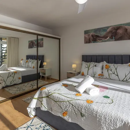 Flowers Island House 8 Infinity