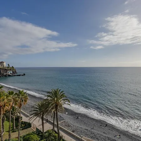 Flowers Island House 8 Infinity Funchal (Madeira)