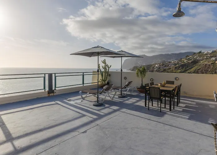 Flowers Island House 8 Infinity 丰沙尔