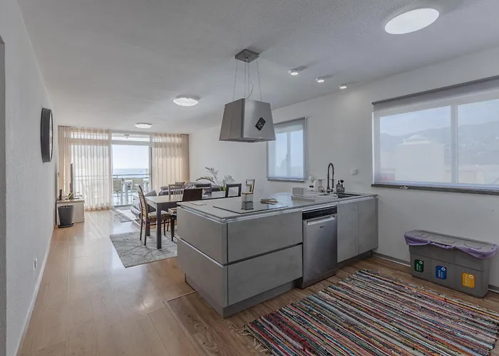 Flowers Island House 8 Infinity 公寓 丰沙尔