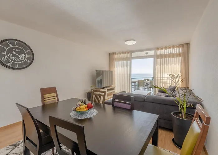 Flowers Island House 8 Infinity