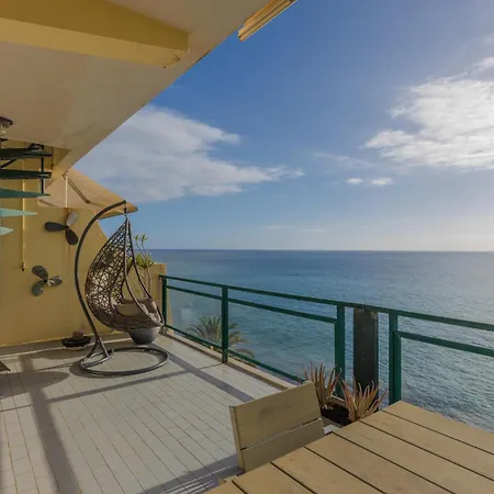 Flowers Island House 8 Infinity Apartment