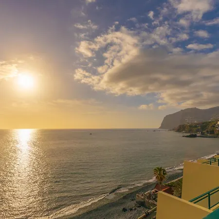 Flowers Island House 8 Infinity Apartment Funchal (Madeira)