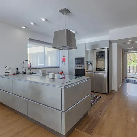 Flowers Island House 8 Infinity