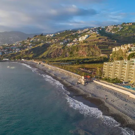 Flowers Island House 8 Infinity Apartment