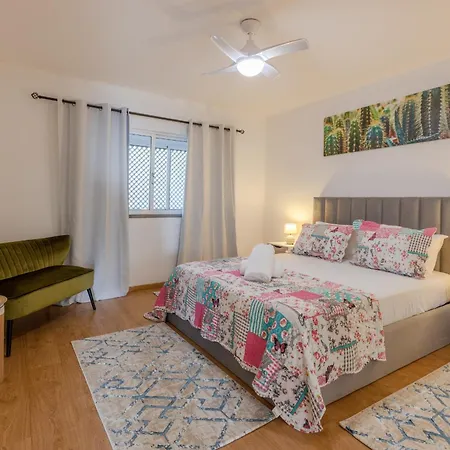 Flowers Island House 8 Infinity Apartment *