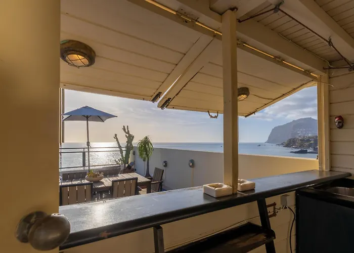 Flowers Island House 8 Infinity * Фуншал