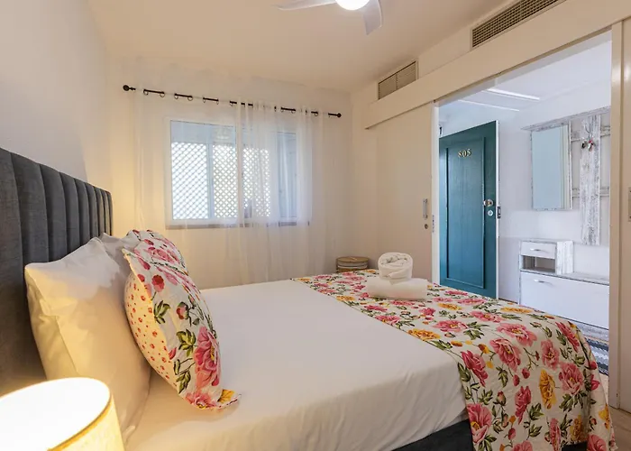 Апартаменты Flowers Island House 8 Infinity