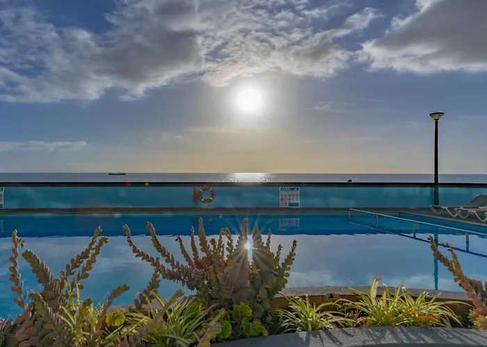 Flowers Island House 8 Infinity Апартаменты *