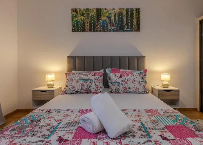 Апартаменты Flowers Island House 8 Infinity *