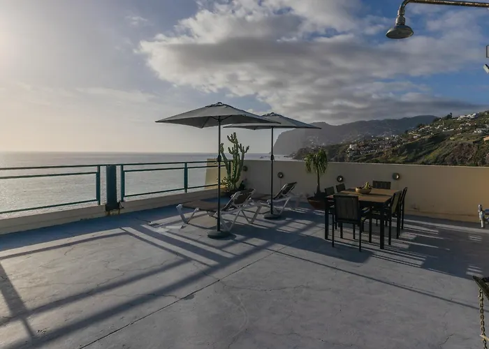 Flowers Island House 8 Infinity *