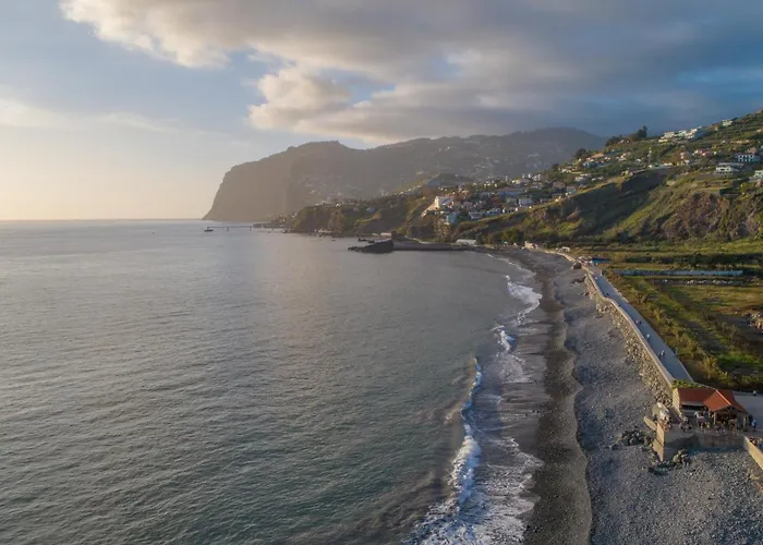 Flowers Island House 8 Infinity 푼샬