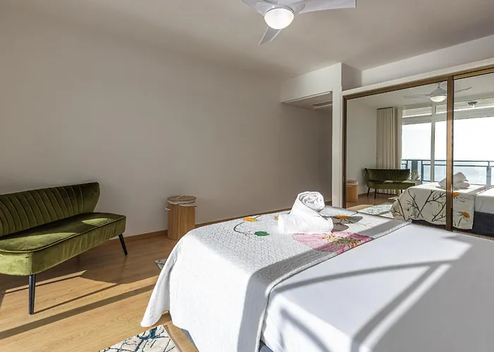 Flowers Island House 8 Infinity 아파트