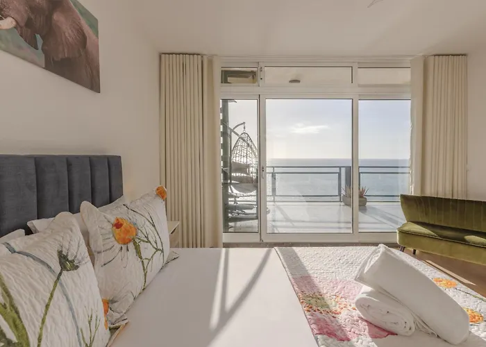 아파트 Flowers Island House 8 Infinity