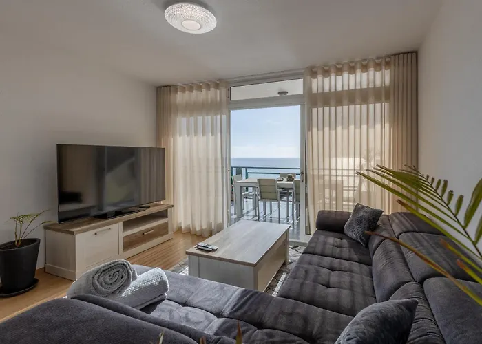 Flowers Island House 8 Infinity *